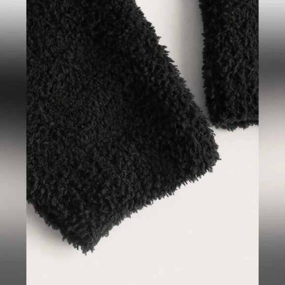 NWT Fuzzy Halloween Pumpkin Mock Neck Crop Sweater Size Large - Picture 5 of 5